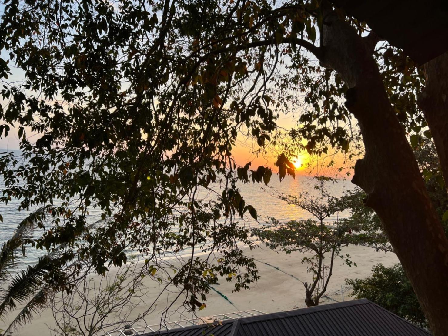 Phi Phi Private Beach Resort Экстерьер фото