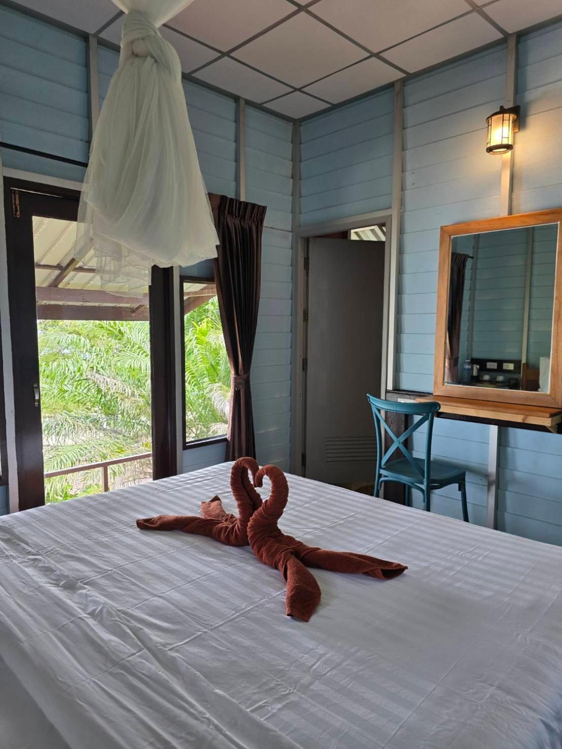 Phi Phi Private Beach Resort Экстерьер фото