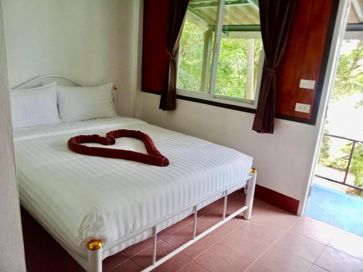 Phi Phi Private Beach Resort Экстерьер фото