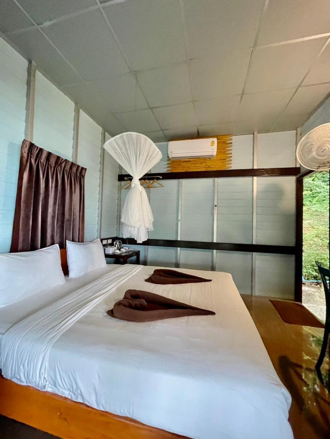 Phi Phi Private Beach Resort Экстерьер фото